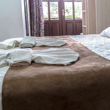 Hotel Alpenrose Treze Tílias エクステリア 写真