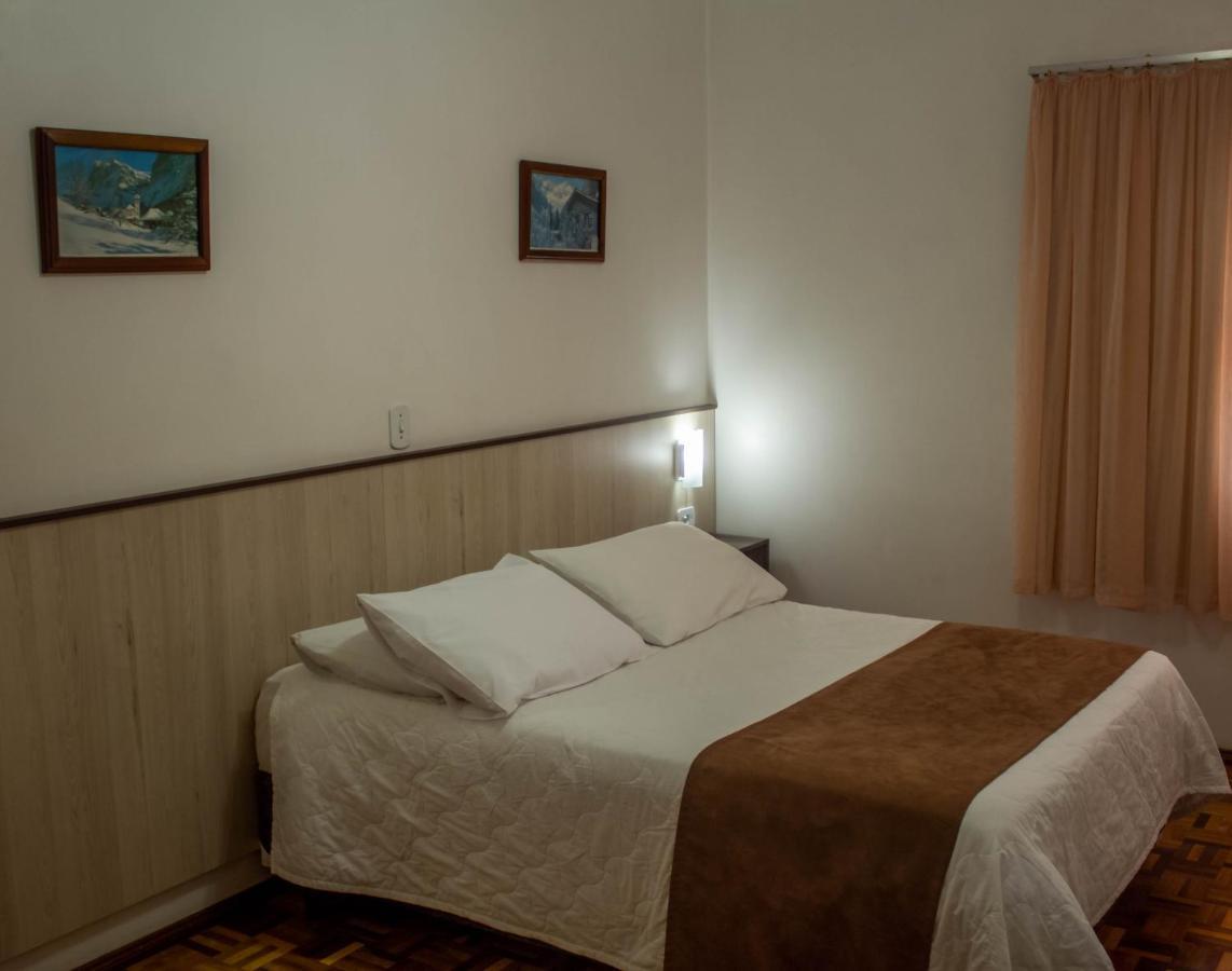 Hotel Alpenrose Treze Tílias エクステリア 写真