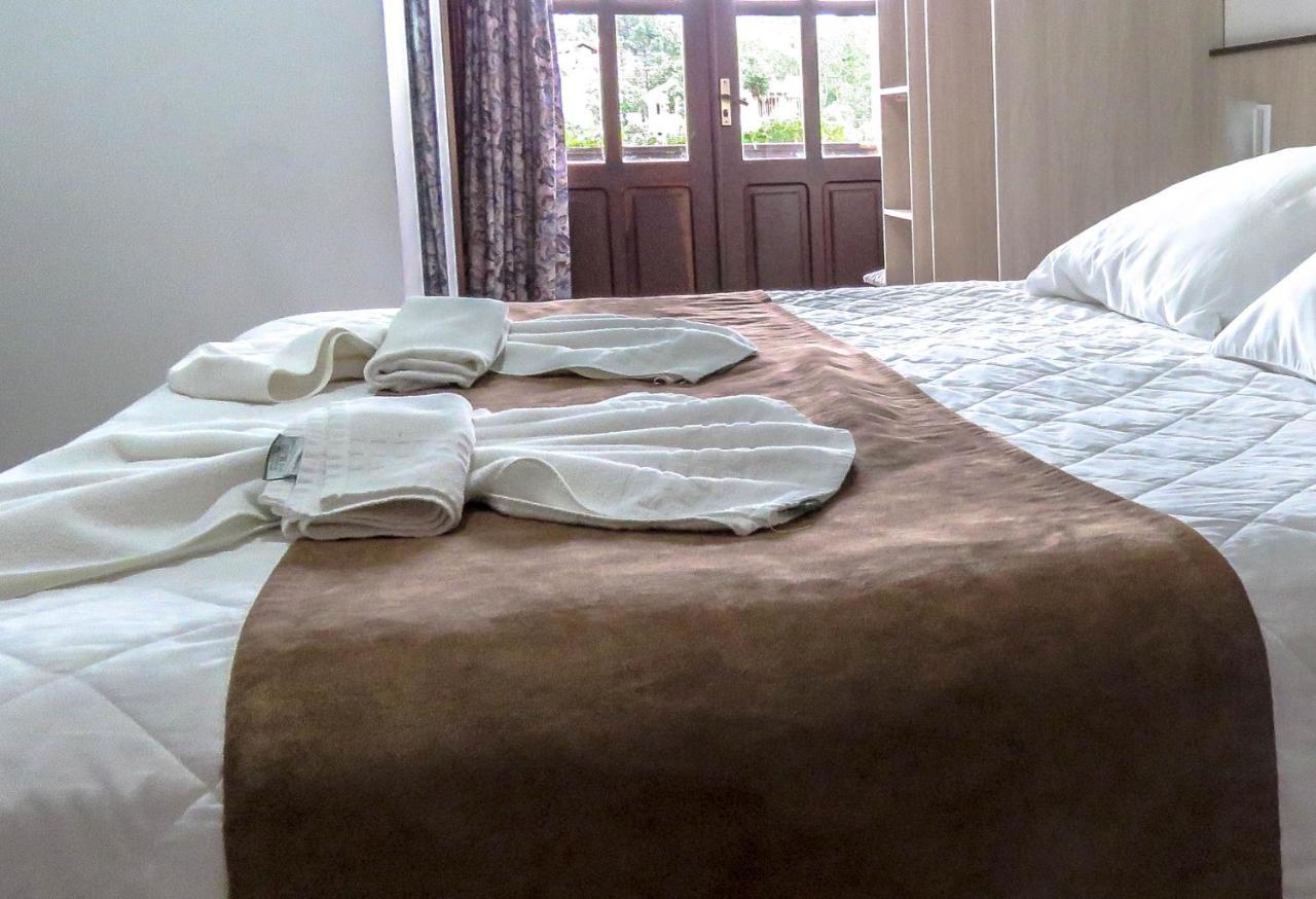 Hotel Alpenrose Treze Tílias エクステリア 写真